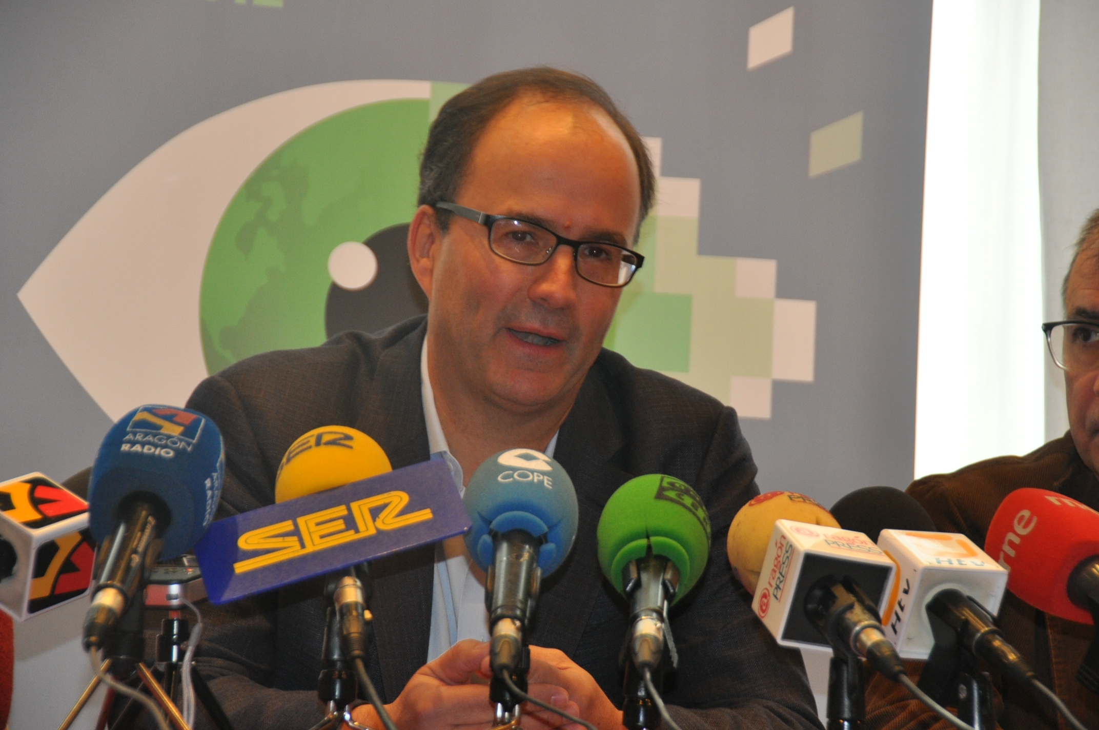 Emilio García-Ruiz: “El reto es editar a la vez un periódico de papel cada mañana y cada minuto un producto digital que además tenga éxito en Facebook o Twitter”